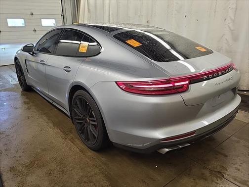 2018 Porsche Panamera Turbo