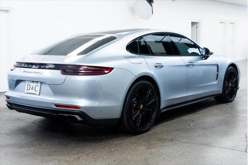 2018 Porsche Panamera Turbo