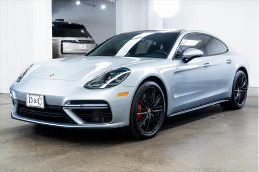 2018 Porsche Panamera Turbo