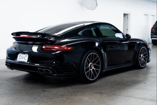 2017 Porsche 911 Turbo