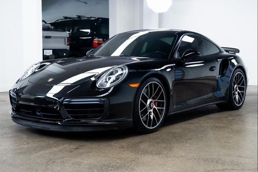 2017 Porsche 911 Turbo