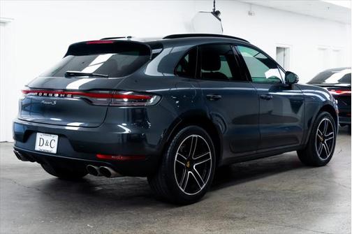 2021 Porsche Macan Base