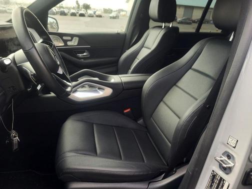 2025 Mercedes-Benz GLE 450e 4MATIC