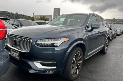 2023 Volvo XC90 B5 Plus