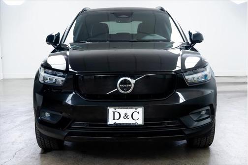 2022 Volvo XC40 Recharge Pure Electric P8 Twin Plus