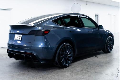 2022 Tesla Model Y Performance Dual Motor All-Wheel Drive