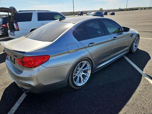 Donington Gray Metallic 2019 BMW M5 Competition