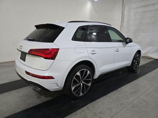 2024 Audi SQ5 3.0T Premium Plus