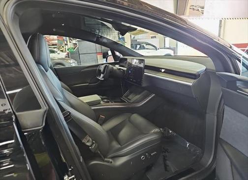 2022 Tesla Model X Dual Motor All-Wheel Drive