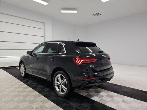 2024 Audi Q3 45 S line Premium Plus