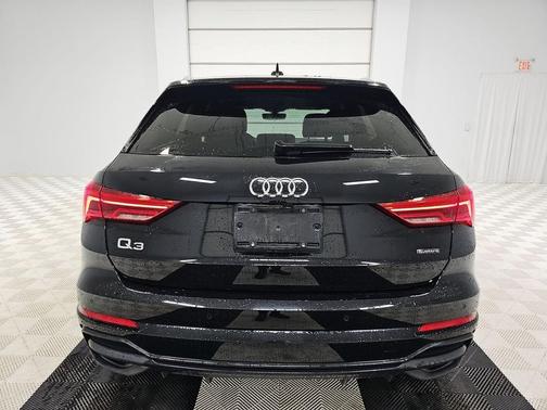 2024 Audi Q3 45 S line Premium Plus