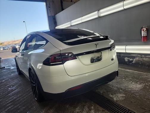 2022 Tesla Model X Plaid Tri Motor All-Wheel Drive