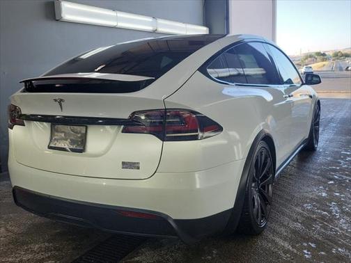2022 Tesla Model X Plaid Tri Motor All-Wheel Drive