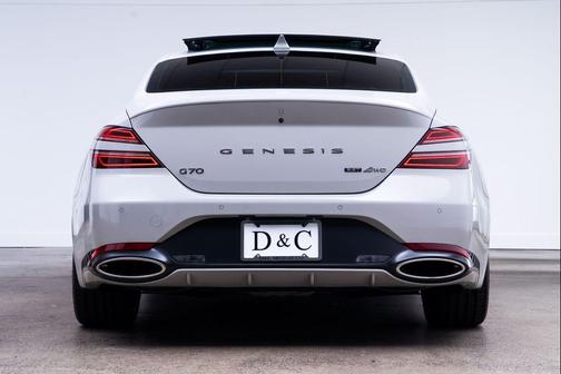 Vatna Gray 2025 Genesis G70 3.3T AWD Sport Advanced