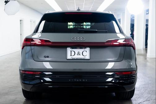 2024 Audi Q8 e-tron Premium