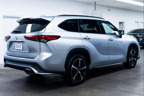 2022 Toyota Highlander XSE
