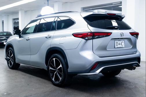 2022 Toyota Highlander XSE