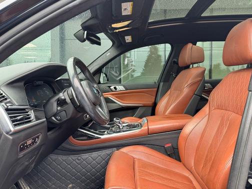 Carbon Black Metallic 2019 BMW X7 xDrive50i