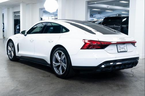 2024 Audi e-tron GT Premium Plus quattro
