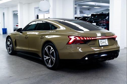 2023 Audi e-tron GT Premium Plus quattro