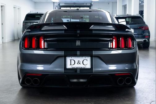 2019 Ford Shelby GT350 Base
