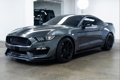 2019 Ford Shelby GT350 Base