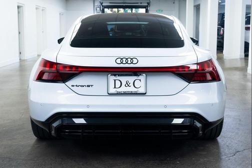 2023 Audi e-tron GT Premium Plus quattro