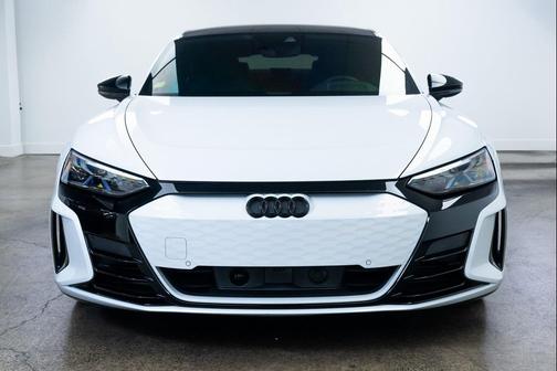 2023 Audi e-tron GT Premium Plus quattro