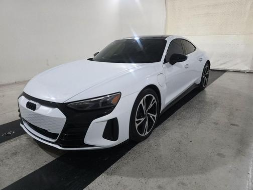 2023 Audi e-tron GT Premium Plus quattro