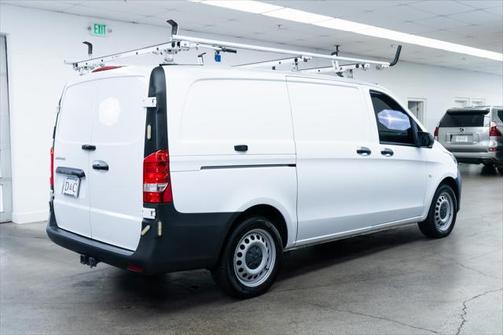 2021 Mercedes-Benz Metris Base