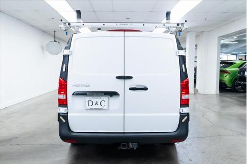 2021 Mercedes-Benz Metris Base