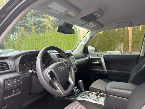 2022 Toyota 4Runner SR5