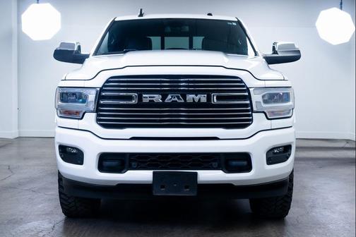 2019 RAM 2500 Laramie Crew Cab 4x4 8' Box