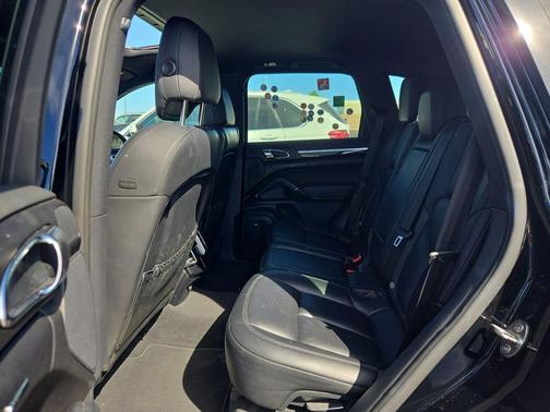 Black 2016 Porsche Cayenne S