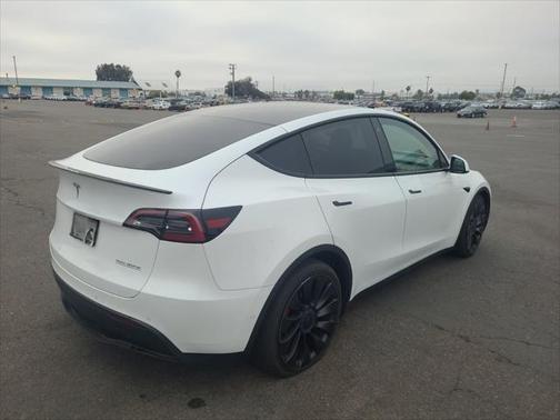 2022 Tesla Model Y Performance Dual Motor All-Wheel Drive