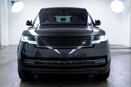 2023 Land Rover Range Rover P530 SE