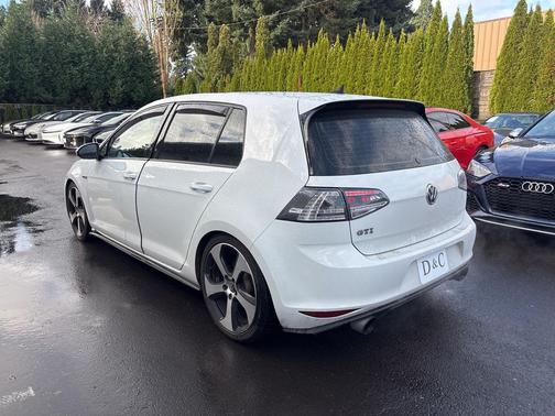 2016 Volkswagen Golf GTI 2.0T SE 4-Door