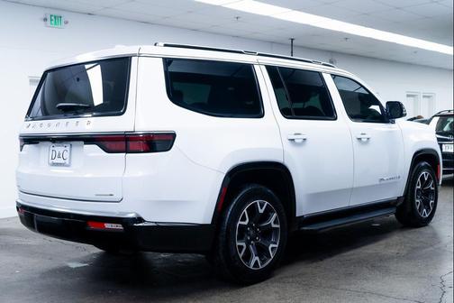 2023 Jeep Wagoneer Series III 4x4