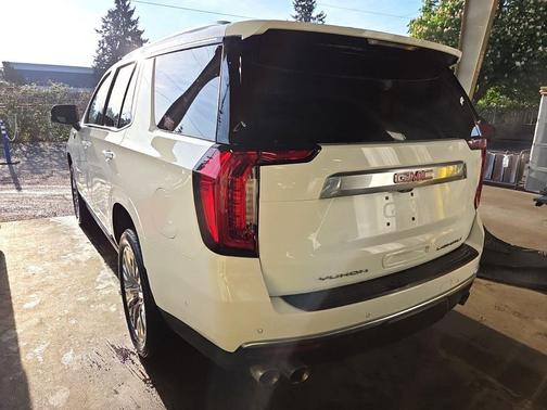 Summit White 2024 GMC Yukon Denali