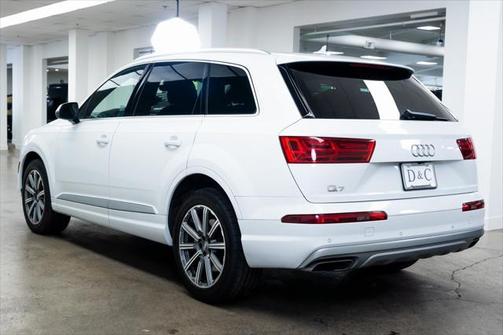2019 Audi Q7 55 Premium Plus