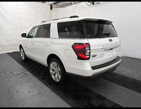 Star White Metallic Tri-Coat 2024 Ford Expedition King Ranch