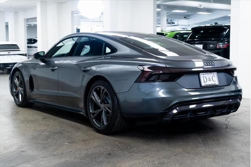 2022 Audi e-tron GT Premium Plus