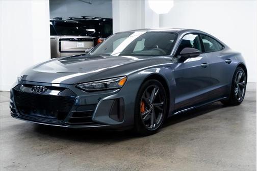 2022 Audi e-tron GT Premium Plus