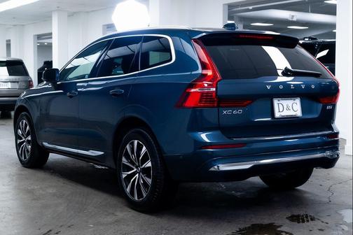 2023 Volvo XC60 B5 Plus Bright Theme