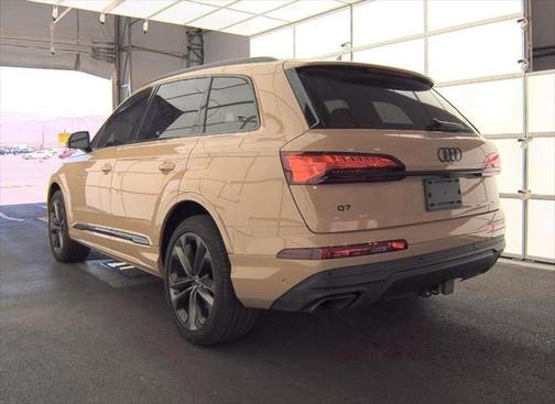 2025 Audi Q7 55 Premium Plus