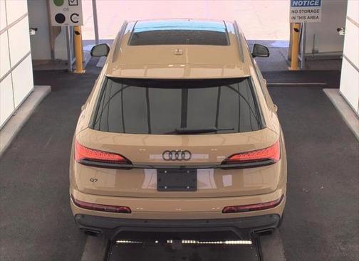 2025 Audi Q7 55 Premium Plus