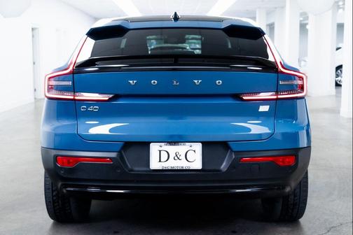 2023 Volvo C40 Recharge Pure Electric Twin Plus