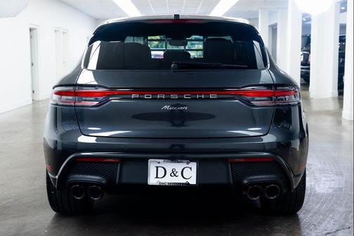 2024 Porsche Macan Base