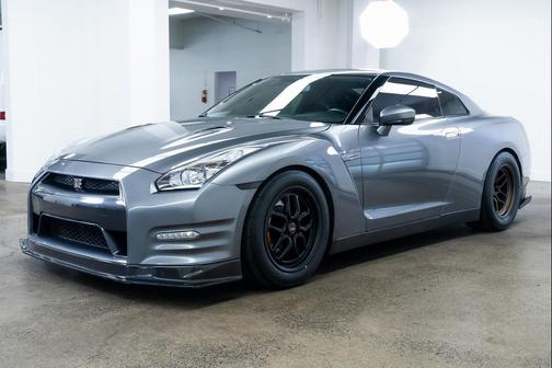 2012 Nissan GT-R Premium