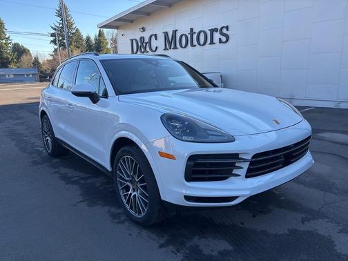 2023 Porsche Cayenne Platinum Edition